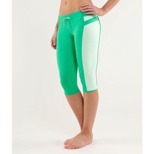 Lululemon Heat It Up Crop Very Green